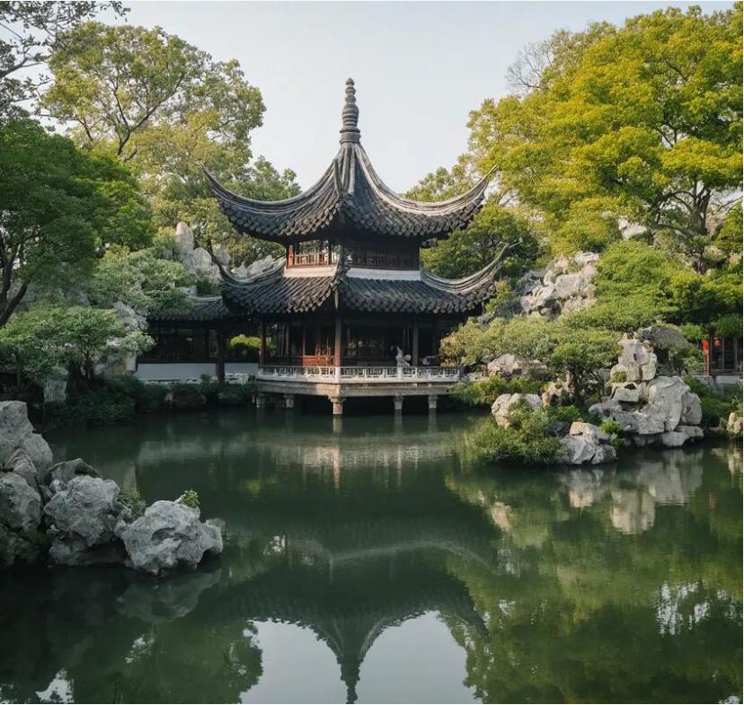 六枝特区紫青餐饮有限公司